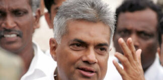 අලියා ඉස්සරහින්