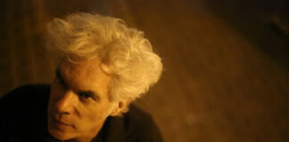 කේ සෙරා හොඳම අධ්යක්ෂණය වෙන රටක ජිම් ජාර්මුෂ් කවුද?