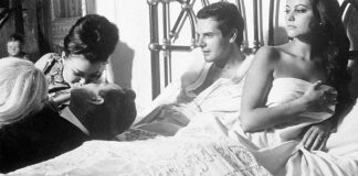 ඔබ අන් පහසේ – තුටු වෙමි රහසේ