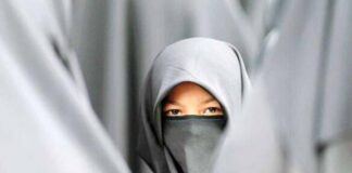 නිදහස සොයා ගිය දැරියන් තිදෙනා